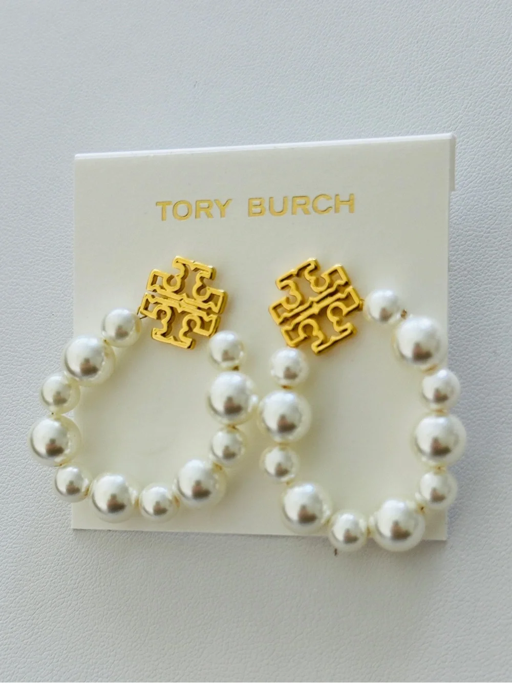 Tory Burch Gold Logo Pearl Hoop Earrings - White and Gold